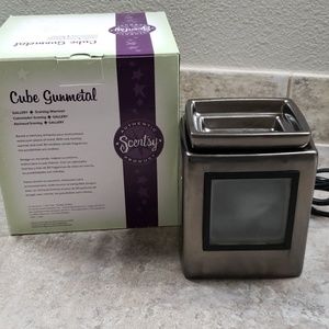Scentsy Gallery Cube Gunmetal Warmer